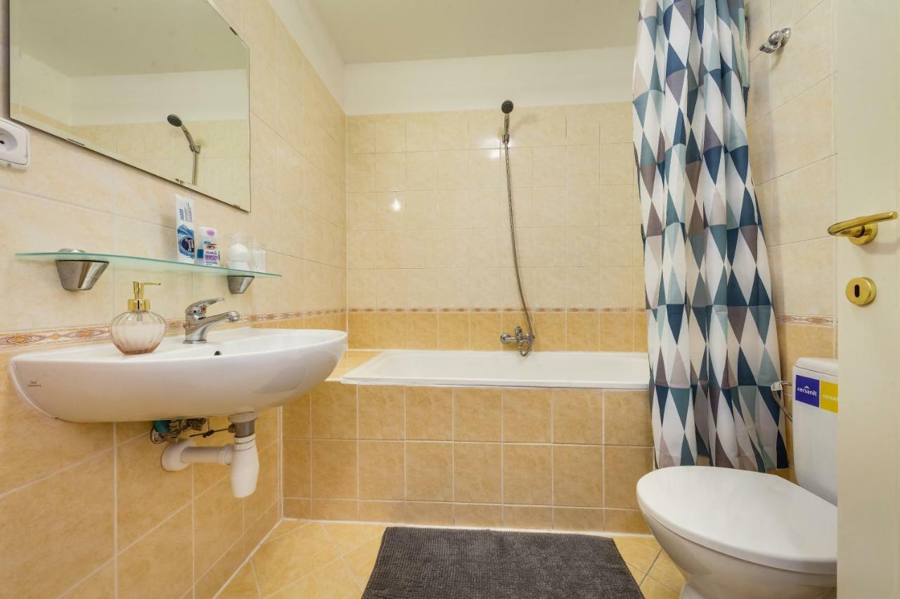 Nejedleho Apartmeet Prague Luaran gambar