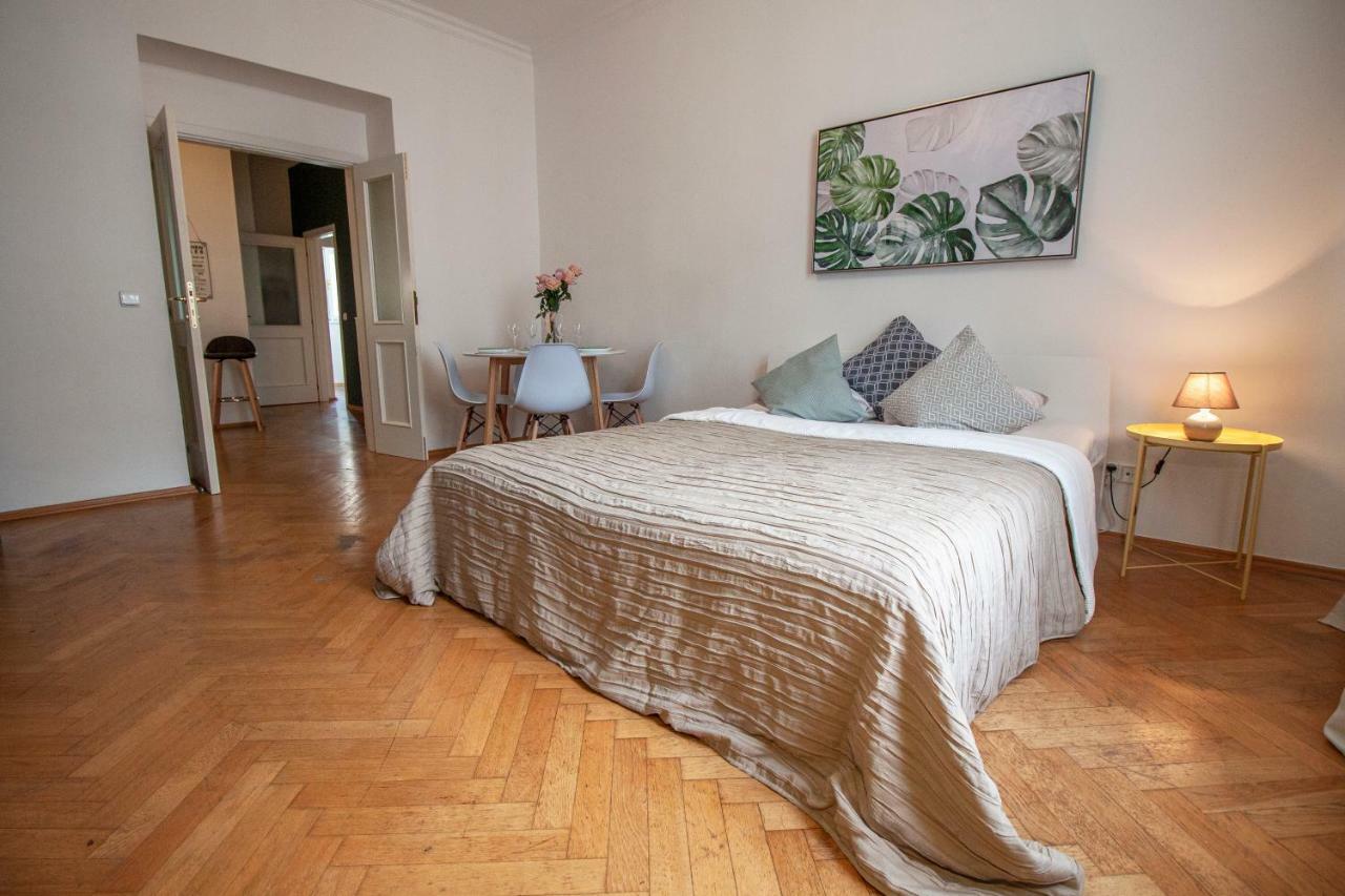 Nejedleho Apartmeet Prague Luaran gambar